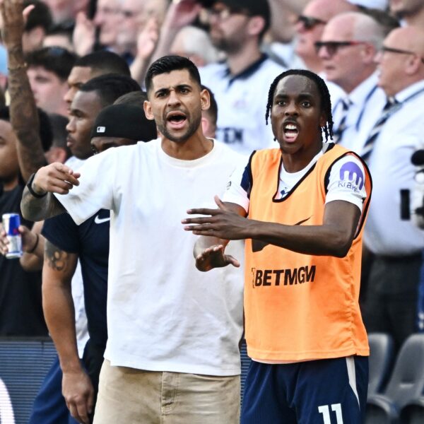 se queda en la Premier League y descendió West Ham