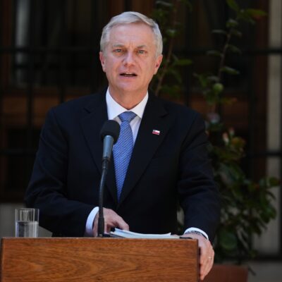 José Antonio Kast echa a dos de sus principales ministras y admite la necesidad de un cambio de rumbo en Chile