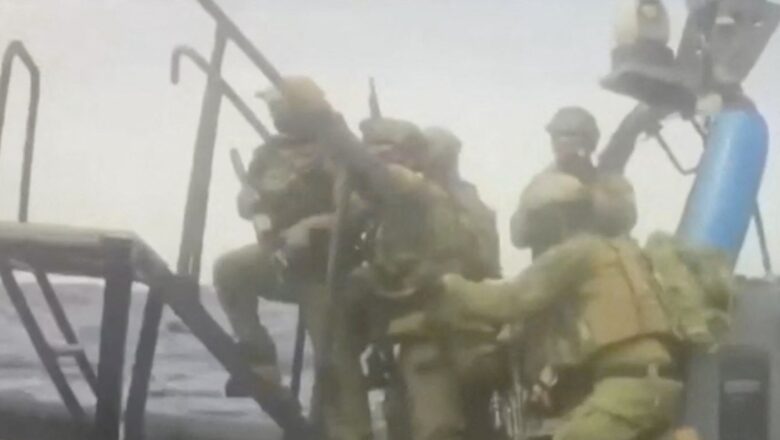 el ministro de Seguridad humilla y maltrata a los tripulantes de la Flotilla a Gaza y comparte las imágenes en redes