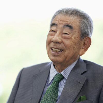 la historia del empresario que popularizó los «konbini» y cambió para siempre los 7-Eleven